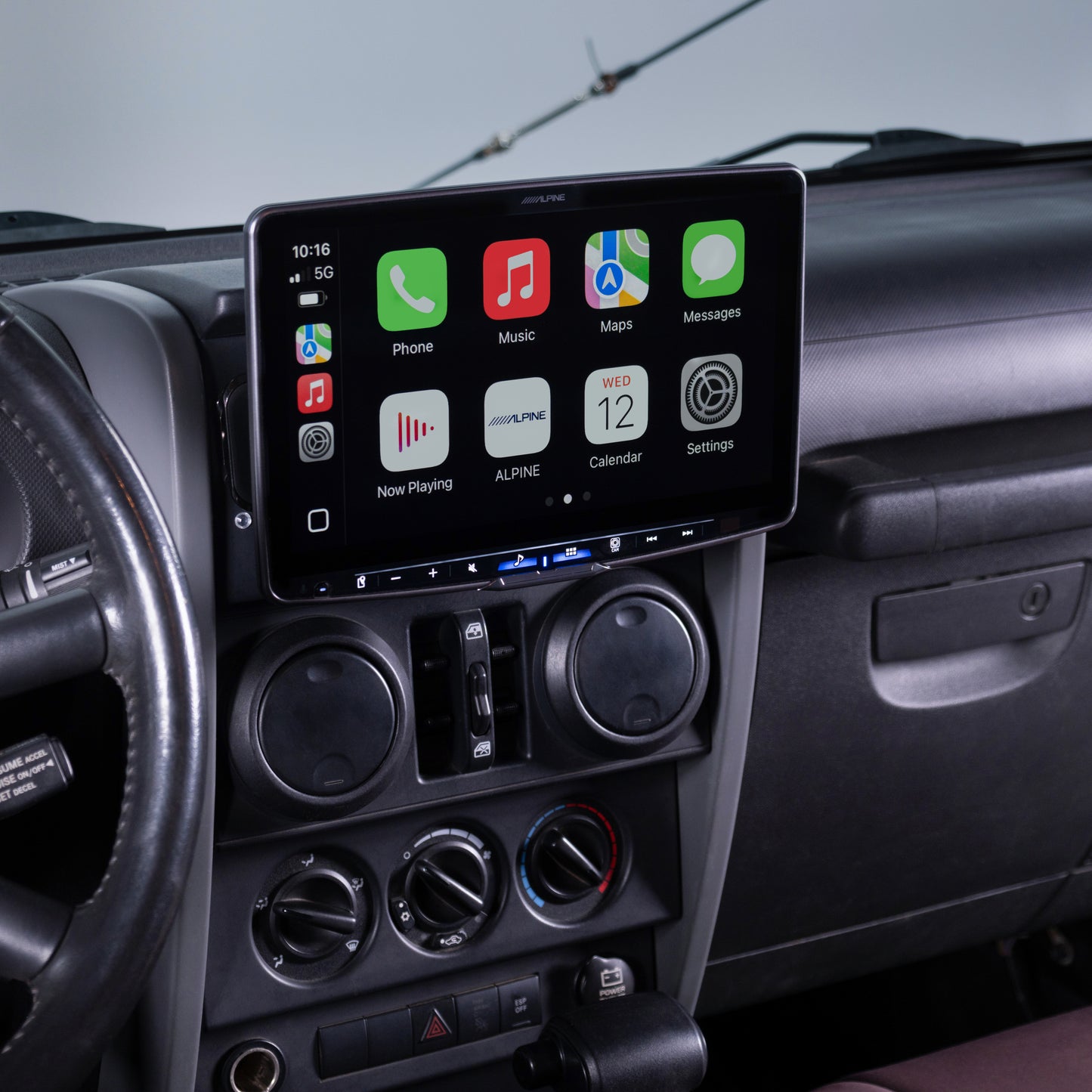 Alpine iLX-F511 Plug & Play Bundle | '07 - '18 JK Wrangler
